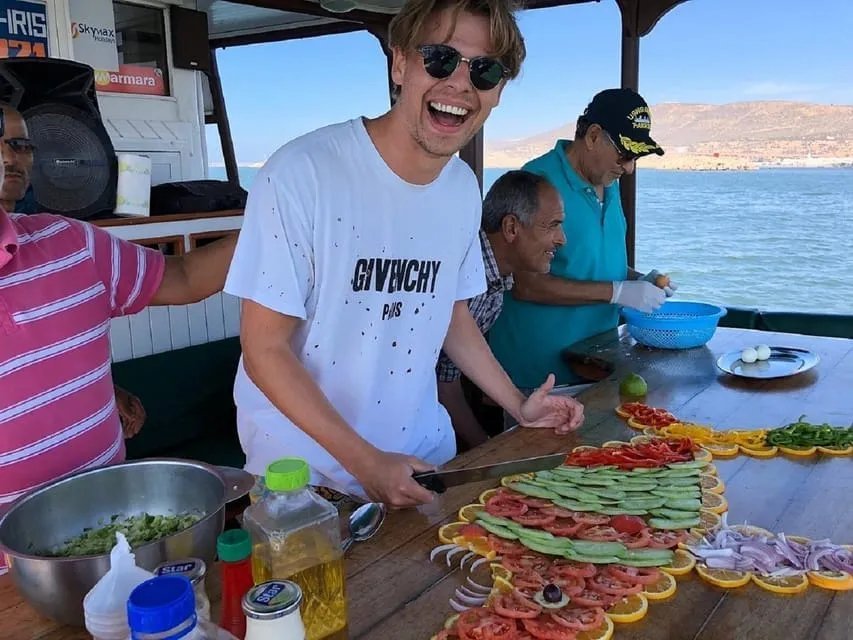 Paseo en barco con pesca y almuerzo — Foto de la excursión 2